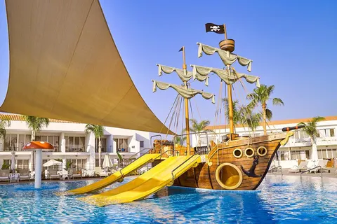 Hotel Olympic Lagoon Resort in Ayia Napa — foto 10