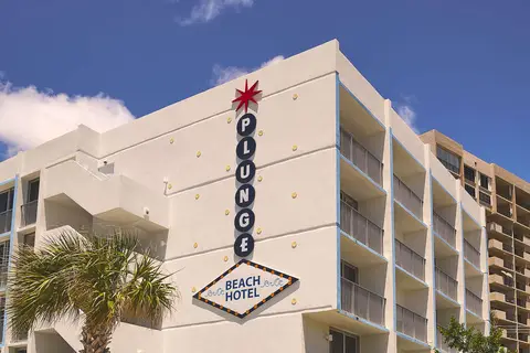 Plunge Beach Hotel in Lauderdale-by-the-Sea