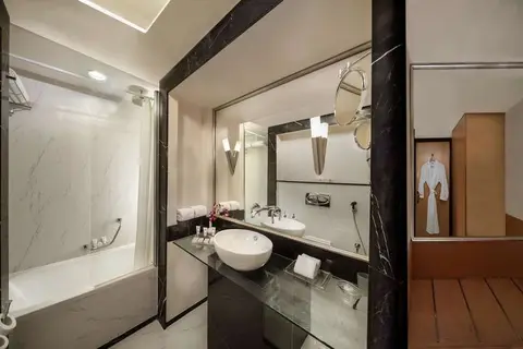 Savoy Suites in Dubai — foto 12