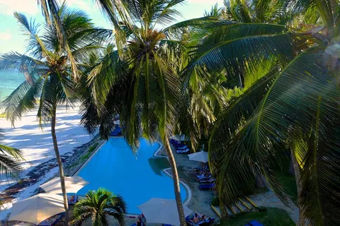 Voyager Beach Resort in ziwa La Ng'ombe ward — foto 5