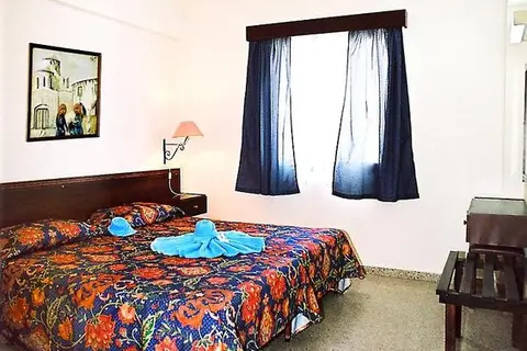 Hilltop Gardens Hotel Apartments in Paphos — foto 5
