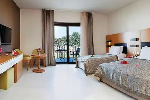 Hotel Sempati in Lapta — foto 5