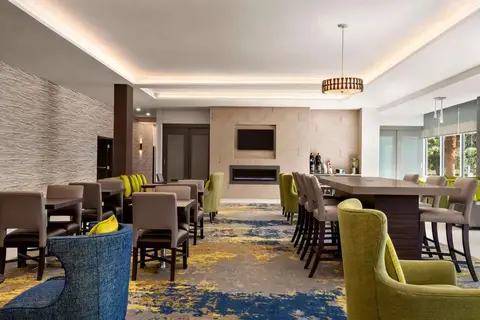 La Quinta Inn & Suites by Wyndham Orlando IDr in Orlando — foto 8
