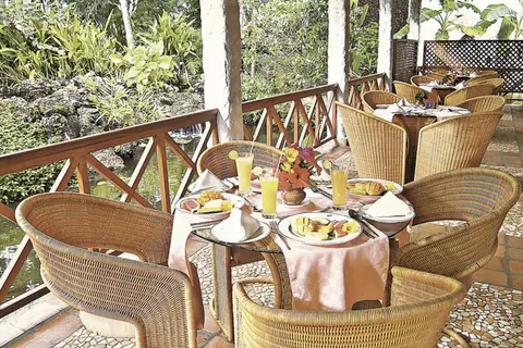 Pinewood Beach Resort & Spa in Kasemeni ward — foto 29
