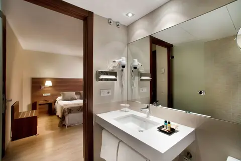 ibis Styles Figueres Ronda in Figueres — foto 9