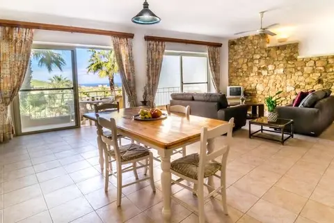 Ta Frenc Apartments in Ghasri — foto 10