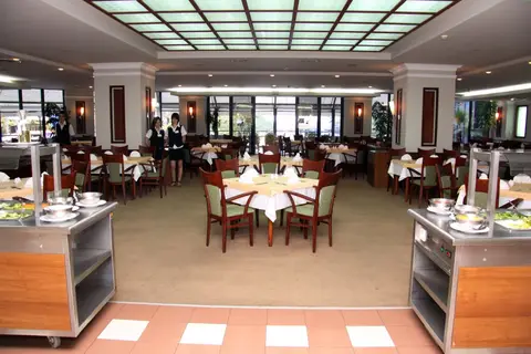 Hotel Lilia in СПА център Ривиера Бийч — foto 6