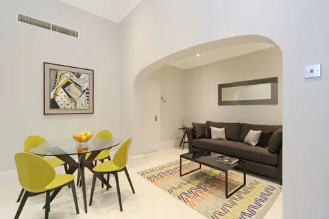 Queensgate Court Appartementen in Londen, foto 30