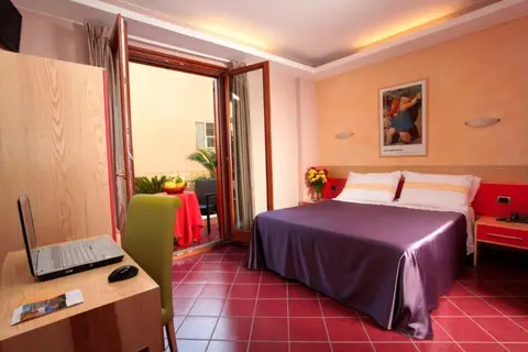 Hotel Diana in Pompeii — foto 12