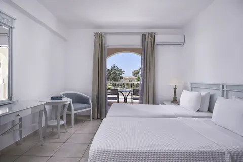 Sandy Beach Resort in Agios Georgios — foto 2