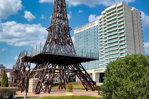 International Hotel Casino & Tower Suites in СПА център Ривиера Бийч — foto 17