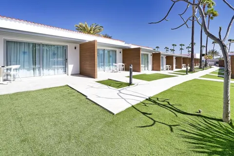 Sanom Beach Resort foto 1