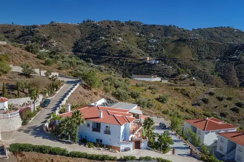 Malaga Hills Boutique & Wellness Eco-Hotel in Canillas de Albaida — foto 11