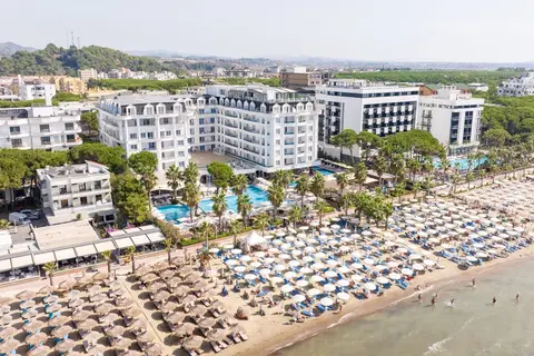 Fafa Premium Resort in Golem