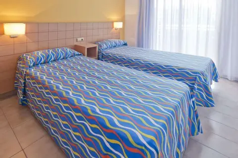 Aparthotel Voramar in Cambrils — foto 3