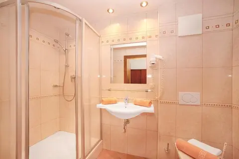 Hotel Lukashansl in Bruck Großglocknerstraße — foto 6