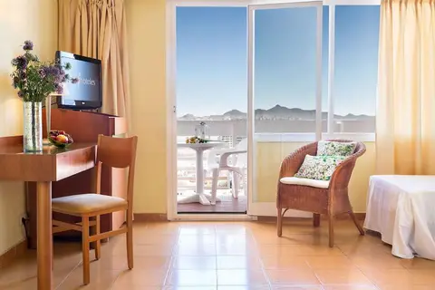 Izan Cavanna Hotel in Cartagena — foto 17