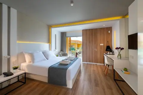 Malama Beach Holiday Village in Παραλίμνι — foto 15