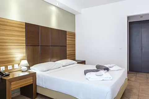 White Olive Premium Laganas in Δημοτική Ενότητα Λαγανά — foto 9