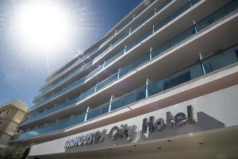 Manousos City Hotel in Rhodos