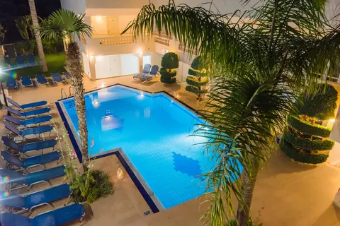 Emerald Hotel in Αγία Μαρίνα — foto 3