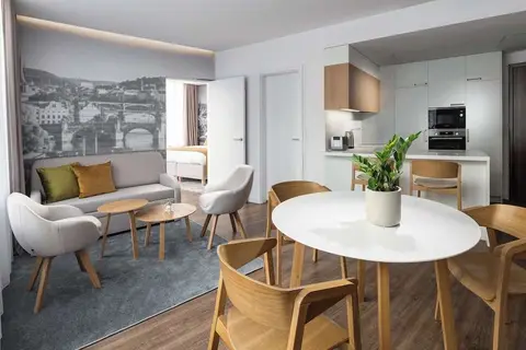 Mamaison Residence Downtown Prague in Praag — foto 23