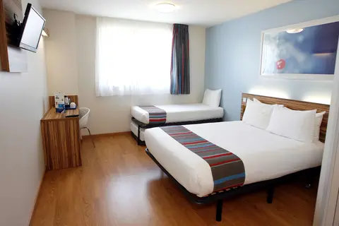 Travelodge Valencia Aeropuerto in Manises — foto 18