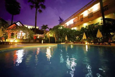 Phuket Island View Hotel in ตำบลกะรน — foto 17