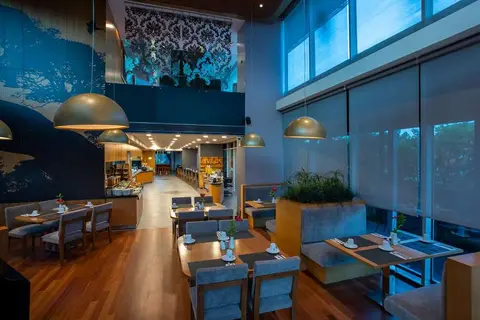 Doubletree by Hilton Istanbul Moda in Istanbul — foto 11