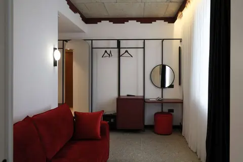 Bazaar Hotel in Tirana — foto 6