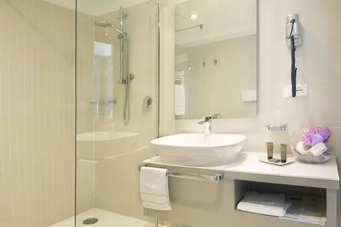 Seven Park Hotel in Colico — foto 2