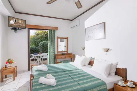 Iliostasi Beach Apartments in Chersonisos Municipal Unit, foto 18