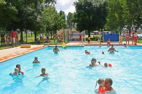 Aux Rives Du Soleil in Pont-de-Vaux — foto 2