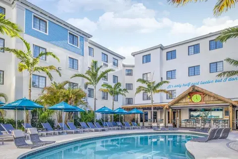 Compass Hotel by Margaritaville Naples in Napels — foto 2
