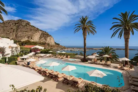 Le Calette Garden & Bay in Cefalù