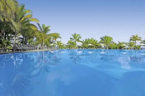 Victoria Beachcomber Resort & Spa in Pointe Aux Biches — foto 14