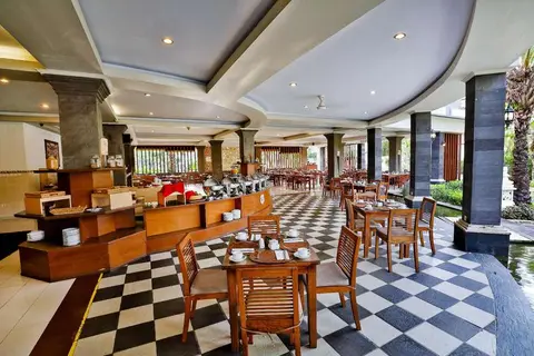 Puri Saron Seminyak in Kuta — foto 8