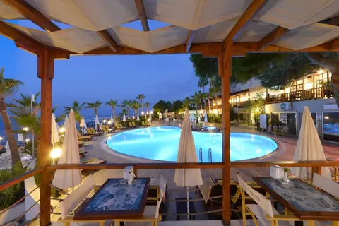 Anitas Beach Hotel in Alaşehir — foto 17