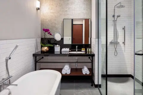 DoubleTree by Hilton Dubai M square Hotel & Residences in Dubai — foto 21