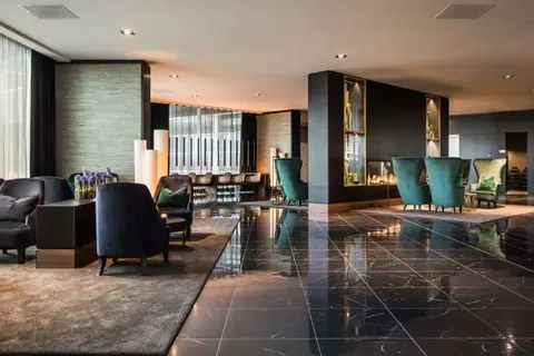 Van der Valk Zaltbommel - A2 foto 2