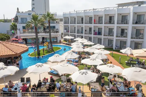 Mimoza Beach Hotel in Gazimağusa — foto 25
