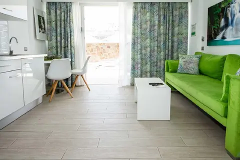 IG Nachosol Atlantic & Yaizasol by Servatur in Las Palmas de Gran Canaria — foto 18