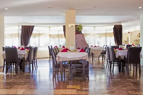 Green Gold Hotel in Kuşadası — foto 6