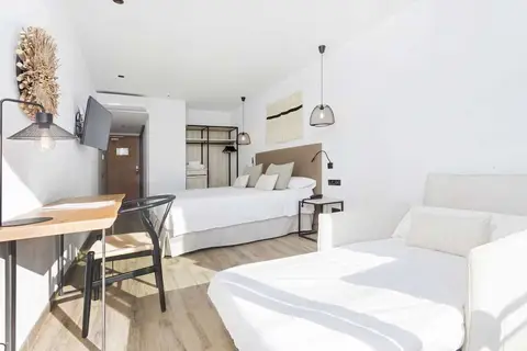 Hotel Sa Clau by Mambo in Sant Antoni de Portmany — foto 7