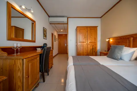 Gillieru Harbour Hotel in San Pawl il-Baħar — foto 30