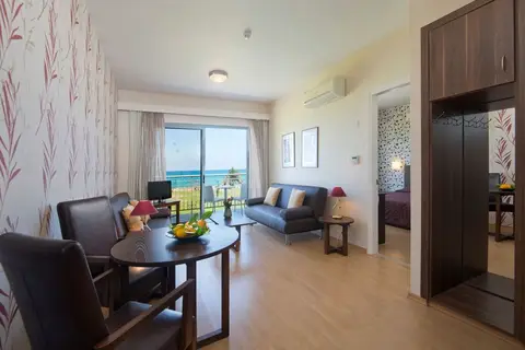 Natura Beach Hotel in Πόλις Χρυσοχούς — foto 21