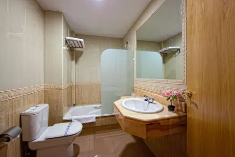 Regio 2 Hotel in Cádiz — foto 7