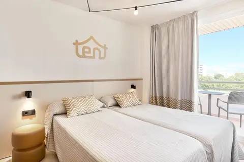 tent Calvia Beach in Magaluf — foto 8