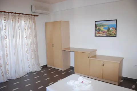 Arel Hotel Sarande in Saranda — foto 18