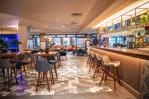 The Corner Hotel, London City in Londen